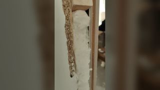 दरवाज़ों, खिड़कियों के लिए अग्निरोधक फोम चिपकने वाला सीलेंट