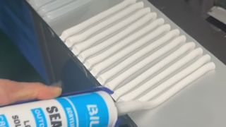 आपके घर के बाहरी सीलेंट को मौसमरोधी बनाएं